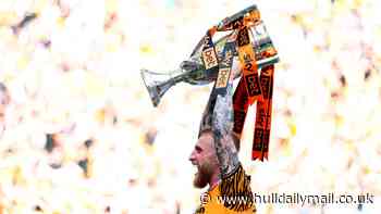 Oli McBurnie, Regan Slater and four more Hull City promotion heroes sign new long-term contracts