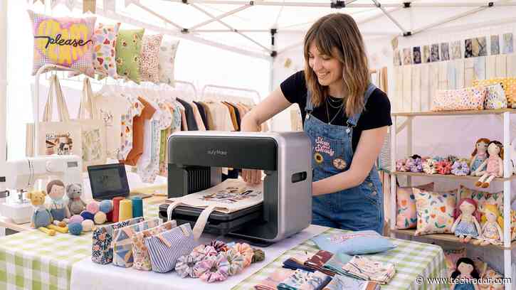 Anker's 'personal fabric printer' will let you print customs designs on t-shirts and bags — new 'Direct-to-Garment' printing looks perfect for your side hustles