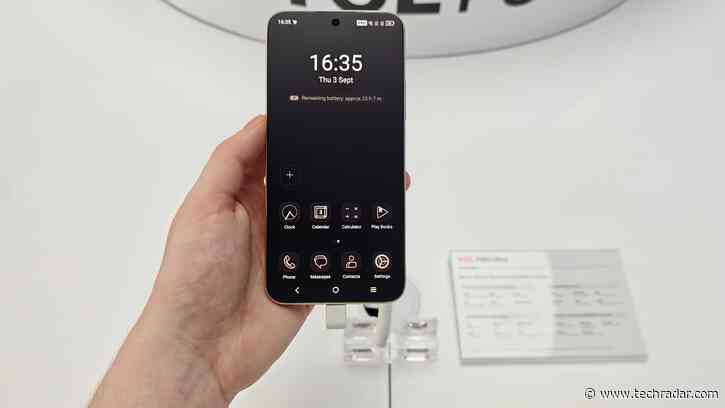 I tried TCL's phone with a paper-like OLED display, plus its new nxtPaper tablets, and I was seriously impressed — here's why