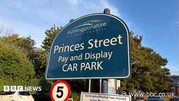 No-confidence vote prompted by car parks row