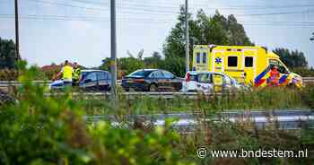 Jonge vrouw met pech op de vluchtstrook wordt aangereden op A16 richting Breda
