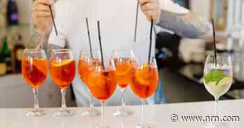 Spritzes continue to drive bar sales during the summer