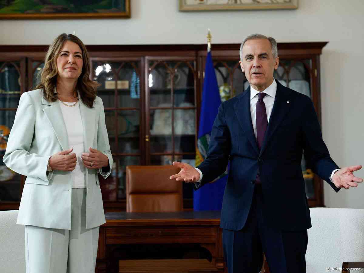 Ottawa needs to be more transparent about major projects, think tank says