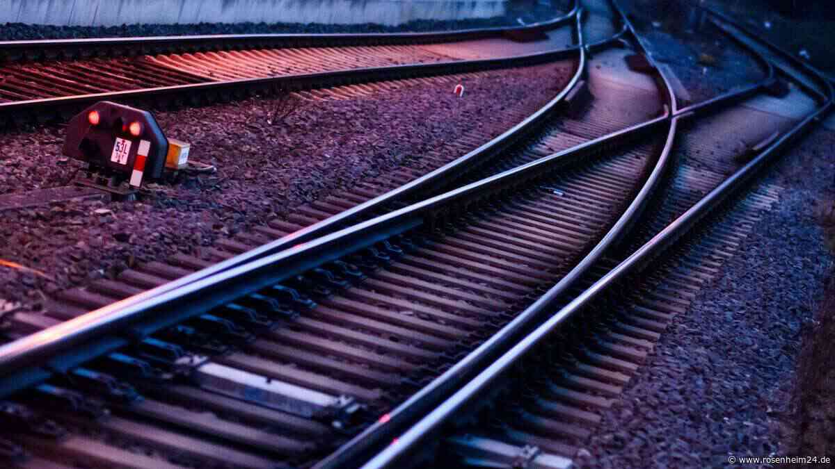 Sperrung der Bahnstrecke zwischen Rosenheim und Brannenburg aufgehoben