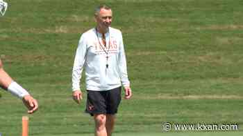 Sarkisian ready to watch Longhorns ‘cut it loose’