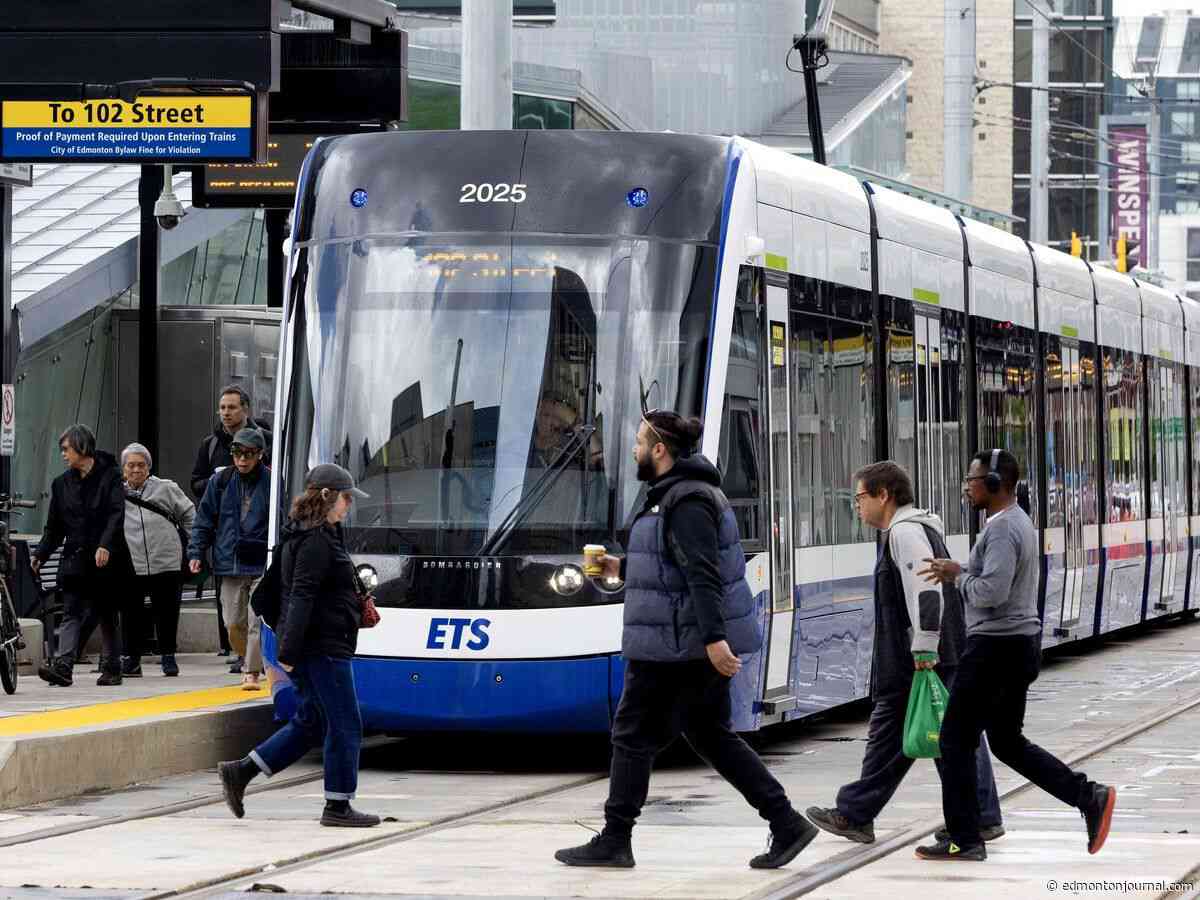 'Top priority for students:' City puts more police on transit as 70,000 students are back in school