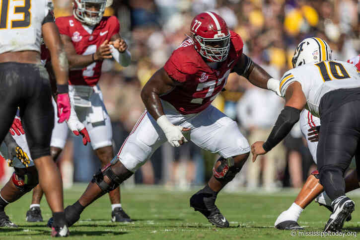 SEC sues LSU as athletes plead in court to regain eligibility with college sports season underway