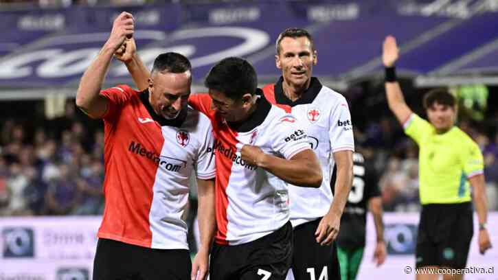 [VIDEO] David Pizarro anotó un golazo en duelo de leyendas y bailó cueca con Franck Ribery