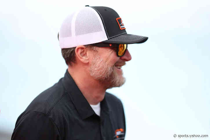NASCAR legend Dale Earnhardt Jr. returns to racing in South Carolina