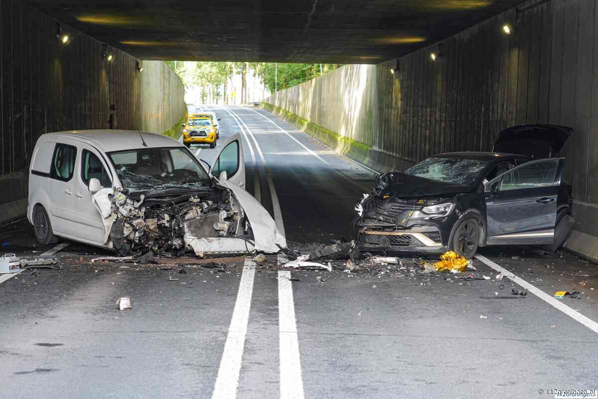 Gewonden na ernstig frontaal ongeval op N387 bij Slochteren