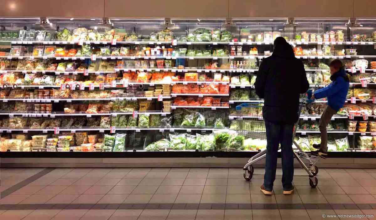 Food Flyer Frenzy – Finding the Best Thunder Bay Grocery Deals