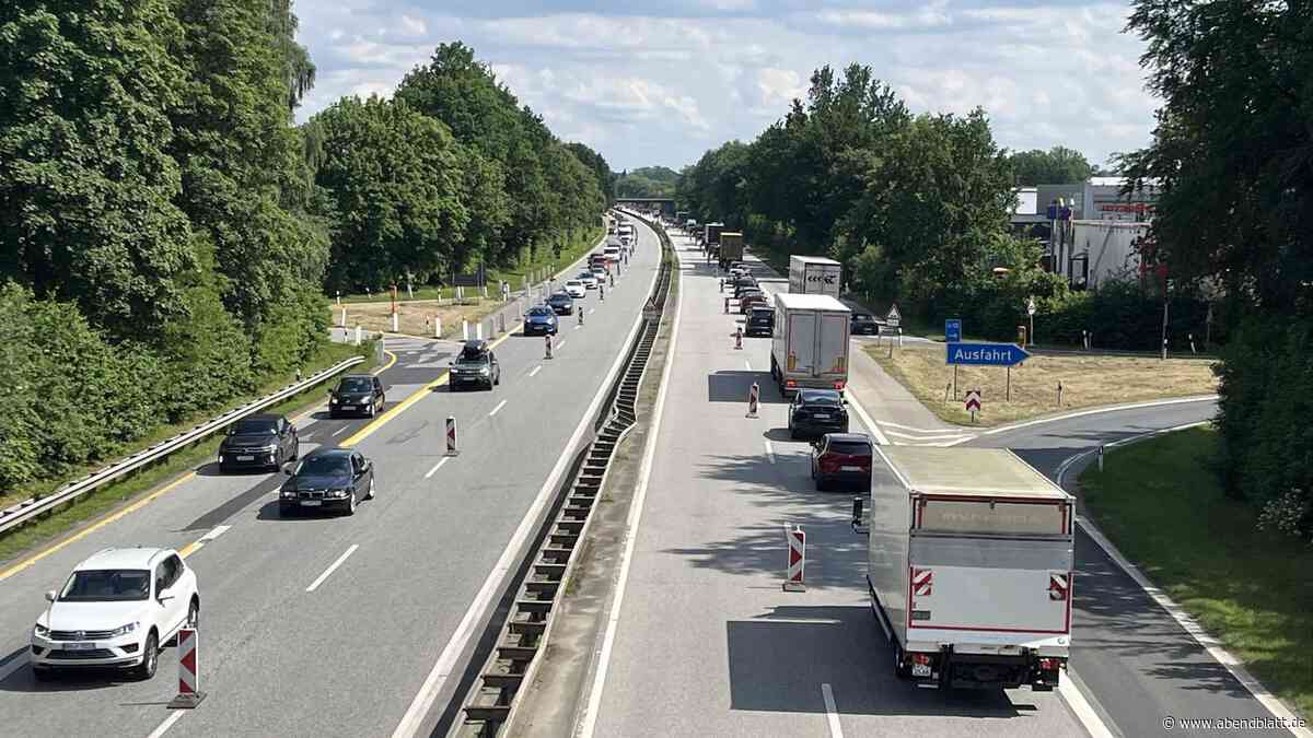A23: Neue Baustelle mit gesperrten Spuren sorgt wochenlang für Staugefahr