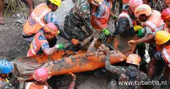 Twee personen levend gered uit tunnel na overstromingen in Nepal, twee Nederlanders nog vermist