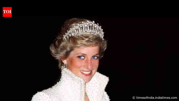 Nearly 30 years after her death, Princess Diana’s personal belongings are going on display