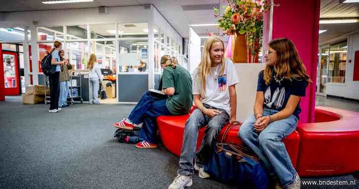 Deze middelbare school bant naast croptops nu ook trainingspak: ‘Alvast wennen aan normen op de werkvloer’