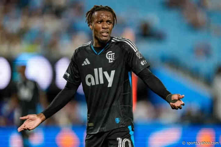 Wilfried Zaha emerges as possible free agent target for Roma