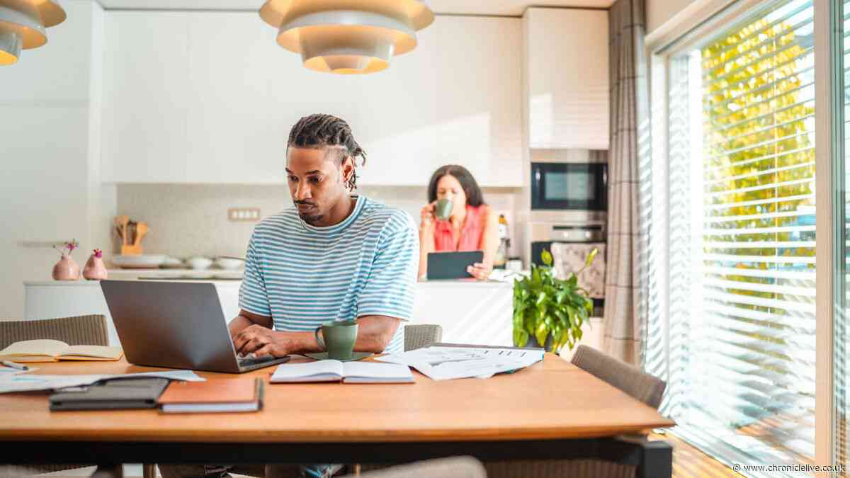 Two-year broadband 'rule' means users 'face extra £452 cost'
