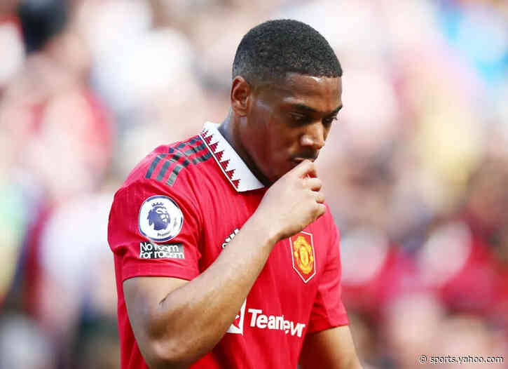 Report: Everton considering move to sign former Manchester United forward