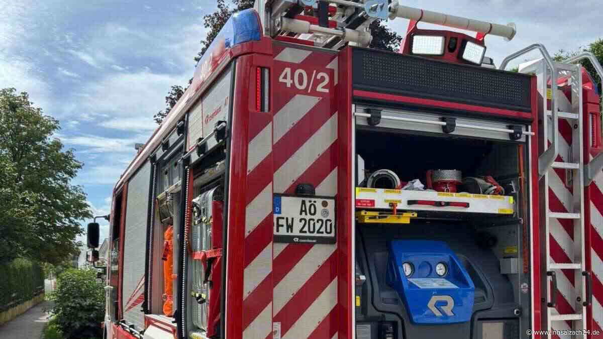 Radikaler Kampf gegen Unkraut: Mann zündet Gartenhecke in Winhöring an