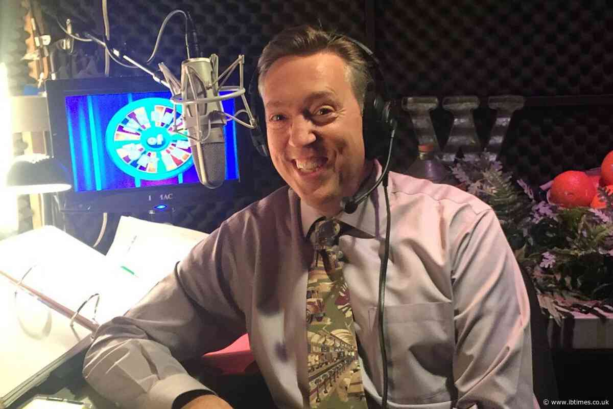 Jim Thornton's 57-Minute Chatroom Mystery: Passenger Spots Disturbing Messages Before Suspension