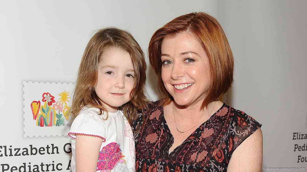 How I Met Your Mother star shares photo of lookalike teen daughter leaving fans saying the same thing
