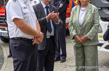 FW Bremerhaven: Innensenatorin Dr. Eva Högl zu Besuch bei der Freiwilligen Feuerwehr Weddewarden