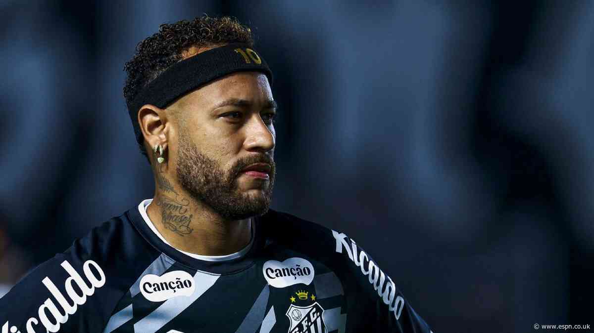 Injured Neymar slams state of Palmeiras pitch