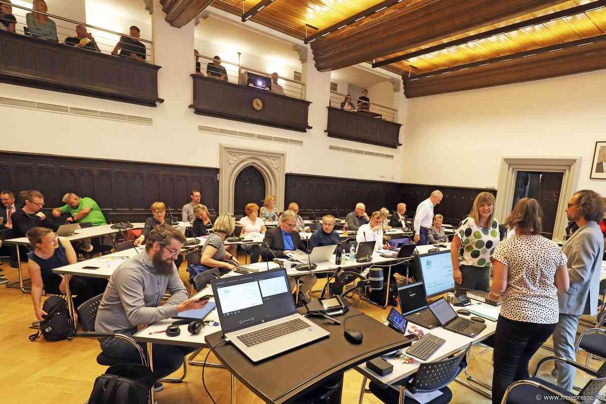 Erste reguläre Sitzung des Freiberger Stadtrates nach Dienstverbot: „Wir arbeiten jetzt“