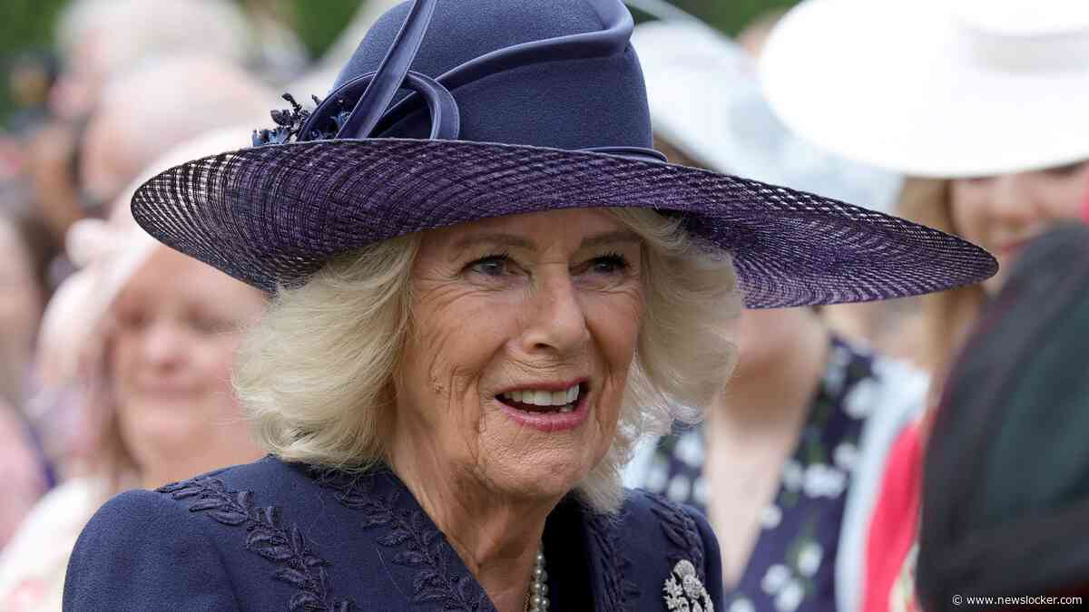 Koningin Camilla verrast met voordracht brief van koningin-moeder Elizabeth