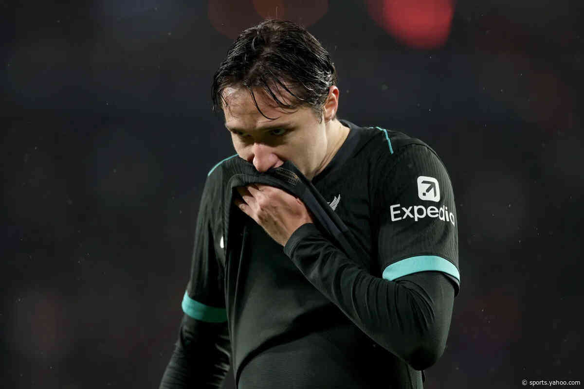 Carragher: Chiesa ‘never going to kick a ball’ after Liverpool Champions League omission