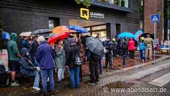 AfD-Stand bei Wandsbeker Wochenmarkt löst Polizeieinsatz aus – Protest am Quarree