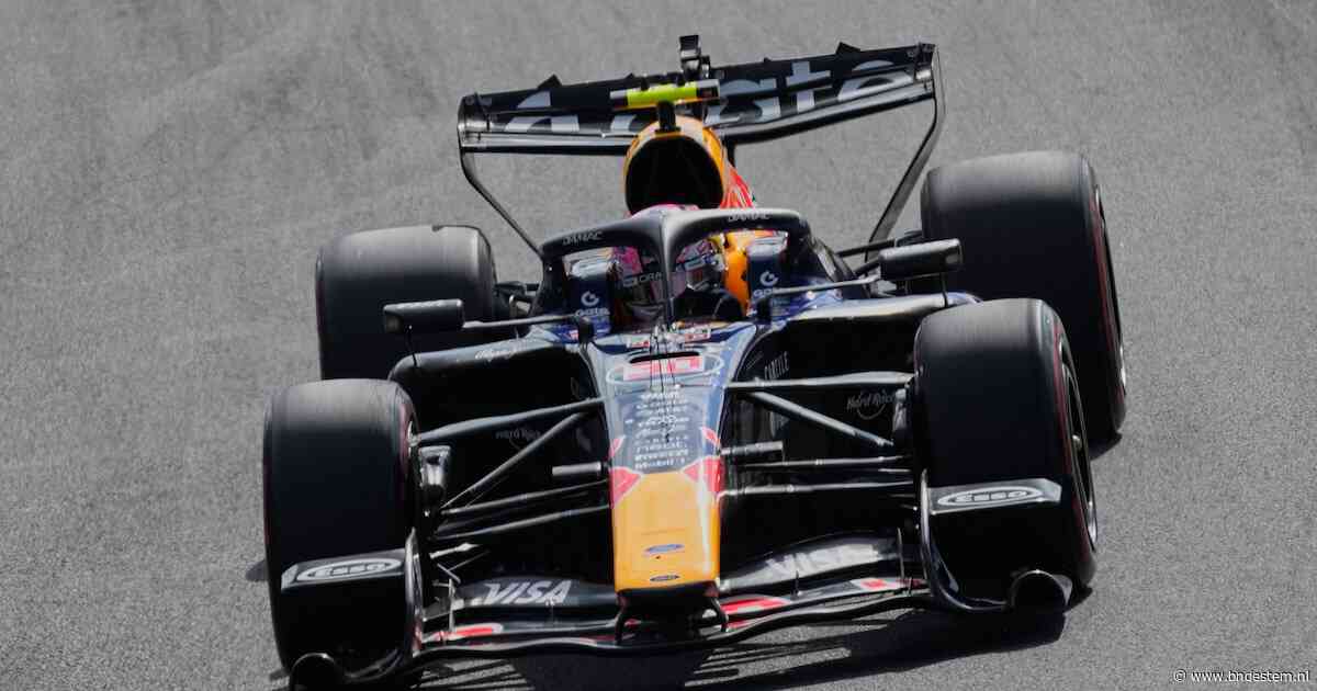 LIVE Formule 1 | Max Verstappen kijkt vanaf de zijlijn toe naar eerste vrije training op Monza