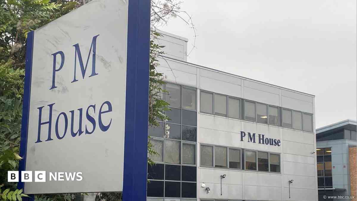 Solicitor regulator criticised over firm's collapse