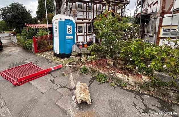 POL-NH: Grundstücksmauer und Einfahrtstor durch Unfallflucht beschädigt: Polizei sucht Zeugen in Ringgau-Netra