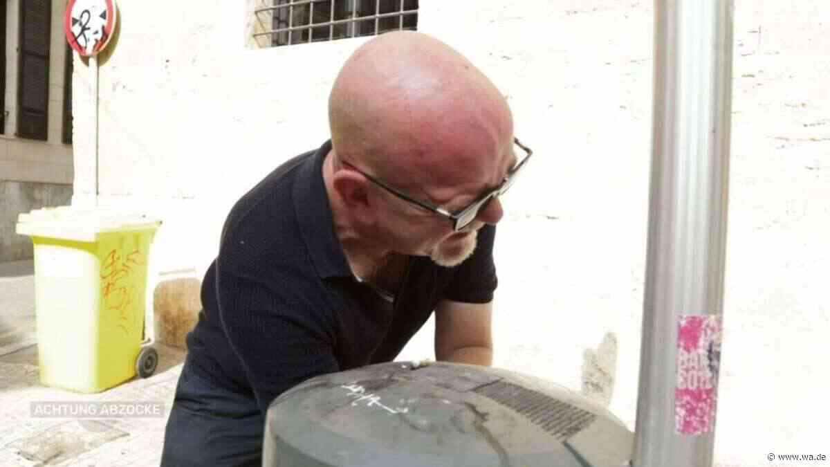 „Achtung Abzocke“-Experiment auf Mallorca zwingt Peter Giesel dazu, im Müll zu wühlen: „Luft anhalten!“