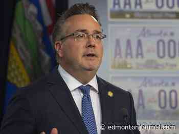 Lorne Gunter: All-in-one licence rollout just the latest UCP red-tape disaster