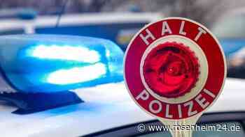 Kuriose Entdeckung bei Kontrolle in Bayern: 15 Menschen im Neunsitzer – Fahrer (37) auf Kokain