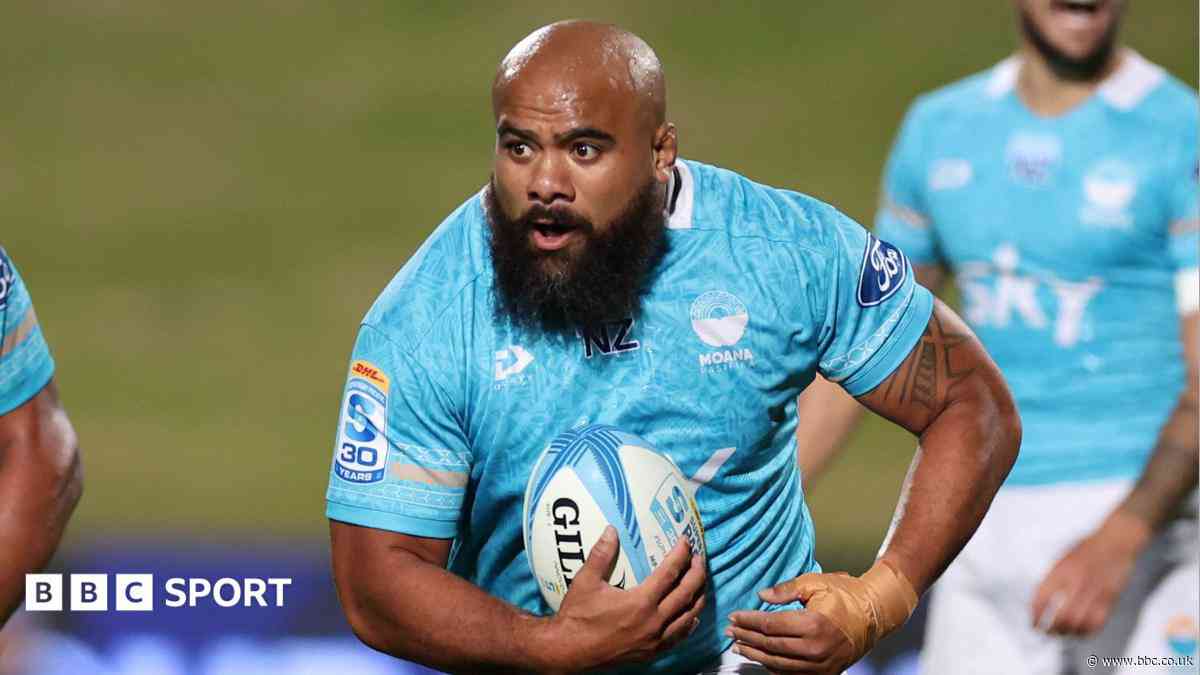Scarlets release new prop Apoua after torn Achilles
