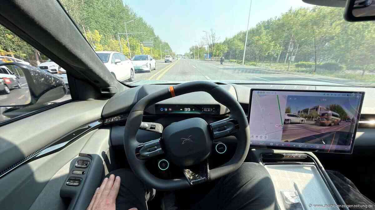 Moderne Helfer im Auto: Jeder Fünfte nutzt Assistenzsysteme auf riskante Weise