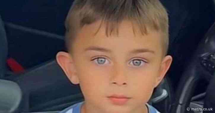 Boy, 4, is killed by bus while ‘playing chase’ with his brother