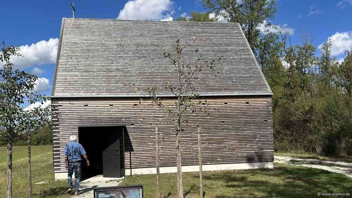Kreuzwegkapelle zeigt erstmals Bilder aus Barthl Mayers „Russlandmappe“