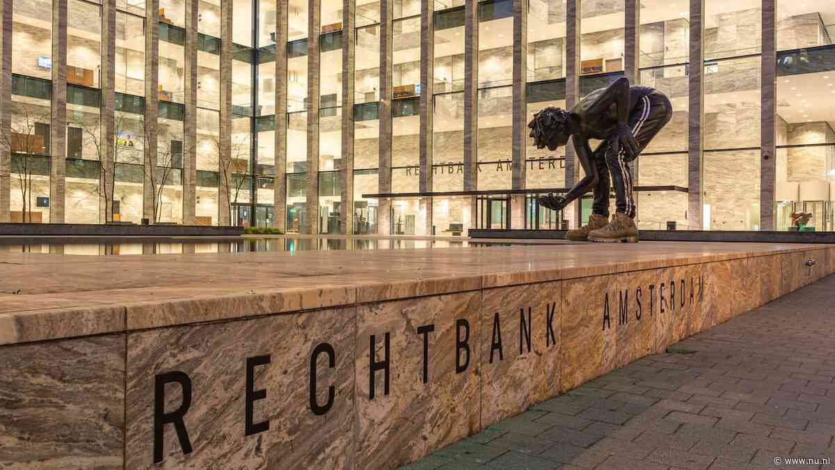 Vier jaar cel en tbs voor sekswerker die voormalige huisbaas doodstak