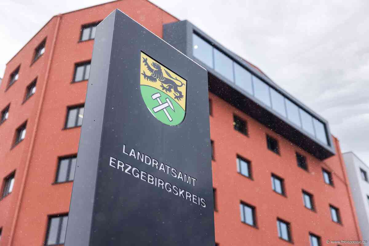 Landratsamt Erzgebirgskreis: 20 neue Nachwuchskräfte starten