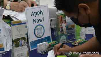 U.S. payrolls rose 162,000 in August, much more than expected; unemployment rate at 4.1%