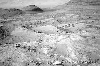 'It's Not the Rover': Unearthed NASA Mars Photo Triggers Wild Speculation Over Alien Tracks