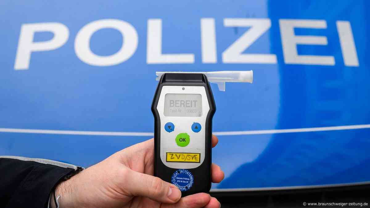 Mit 3,2 Promille in Schlangenlinien: Polizei stoppt Autofahrer in Wolfsburg