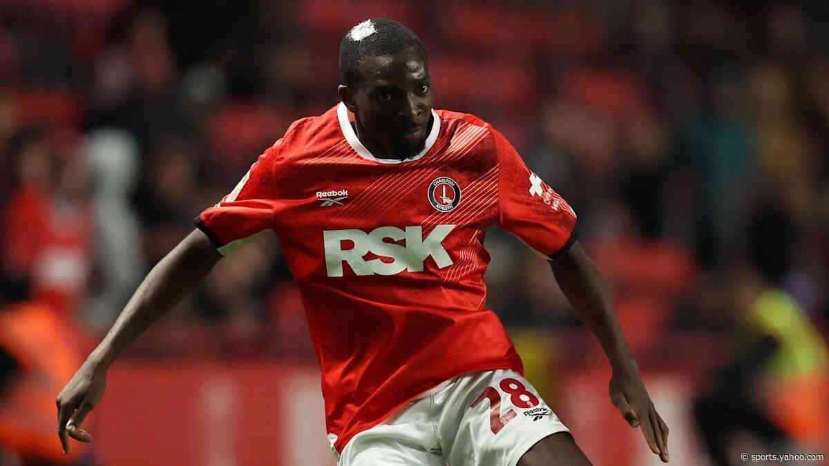 Charlton's Sichenje out for season with knee injury
