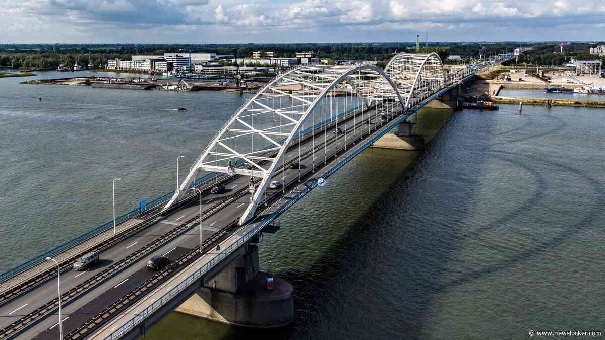 Nog steeds honderden vrachtwagens per dag over Merwedebrug