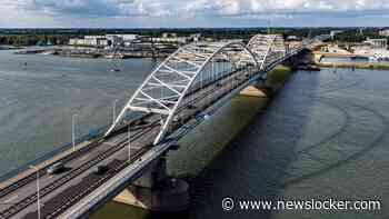 Nog steeds honderden vrachtwagens per dag over Merwedebrug