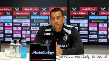 Van Bronckhorst geeft update: 'Misschien gaat hij wel mee naar Barcelona'